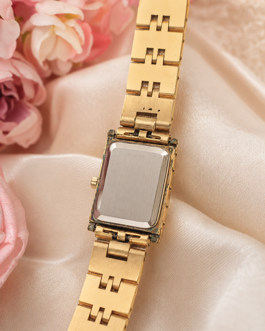 Longines — złocony zegarek kwarcowy
